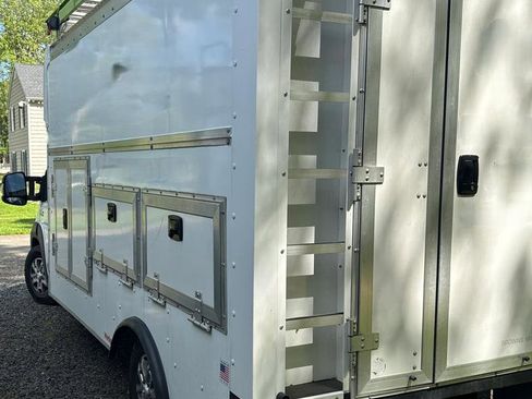 Used 2023 RAM ProMaster 3500 FWD image 3