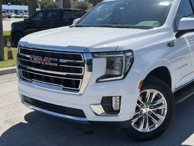 Used 2024 GMC Yukon SLT w/ SLT Luxury Package RWD image 4