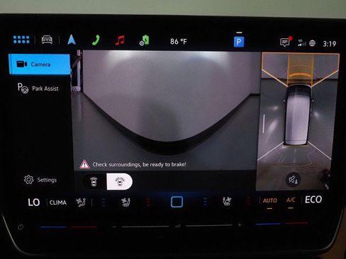 Used 2025 Volkswagen ID. Buzz 1st Edition image 30