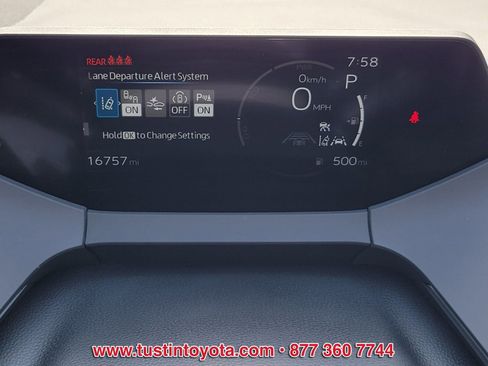 Used 2024 Toyota Prius XLE FWD image 20