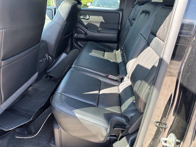 Used 2022 Nissan Frontier PRO-4X w/ Pro-4X Premium Package AWD/4WD image 12