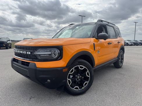 New 2026 Ford Bronco Sport Outer Banks w/ Outer Banks Tech Package+ AWD/4WD image 1