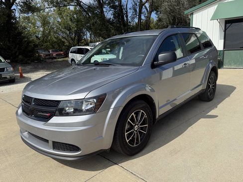 Used 2018 Dodge Journey SE w/ Connectivity Group image 5
