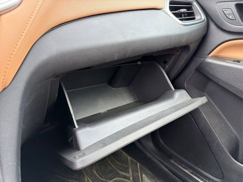 Used 2020 Chevrolet Equinox Premier image 29