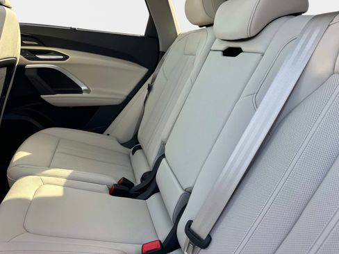 New 2025 Audi Q5 Prestige image 13