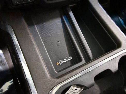 Used 2020 Chevrolet Silverado 1500 LTZ w/ LTZ Premium Package image 26