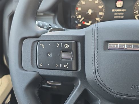 New 2025 Land Rover Defender 110 V8 image 16
