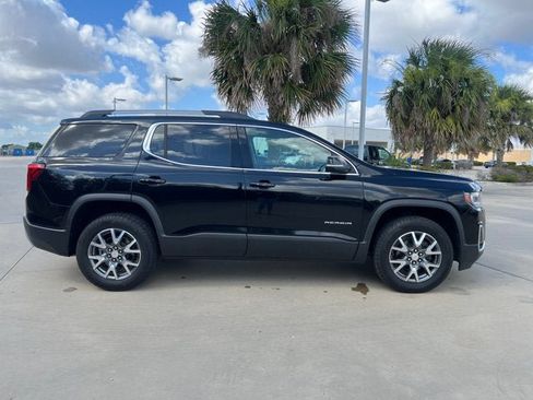 Used 2023 GMC Acadia SLT FWD image 7