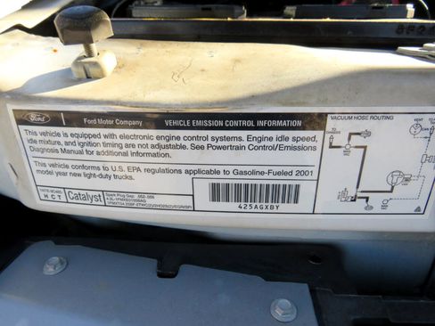 Used 2001 Ford E-150 and Econoline 150 image 29