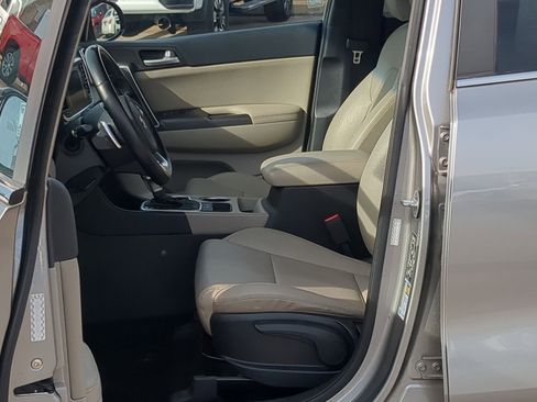 Used 2020 Kia Sportage S image 11