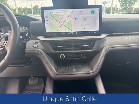 Used 2025 Ford Explorer Platinum w/ Ultimate Package RWD image 18