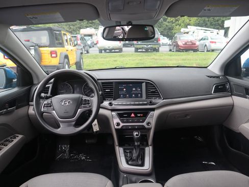 Used 2018 Hyundai Elantra SEL FWD image 44