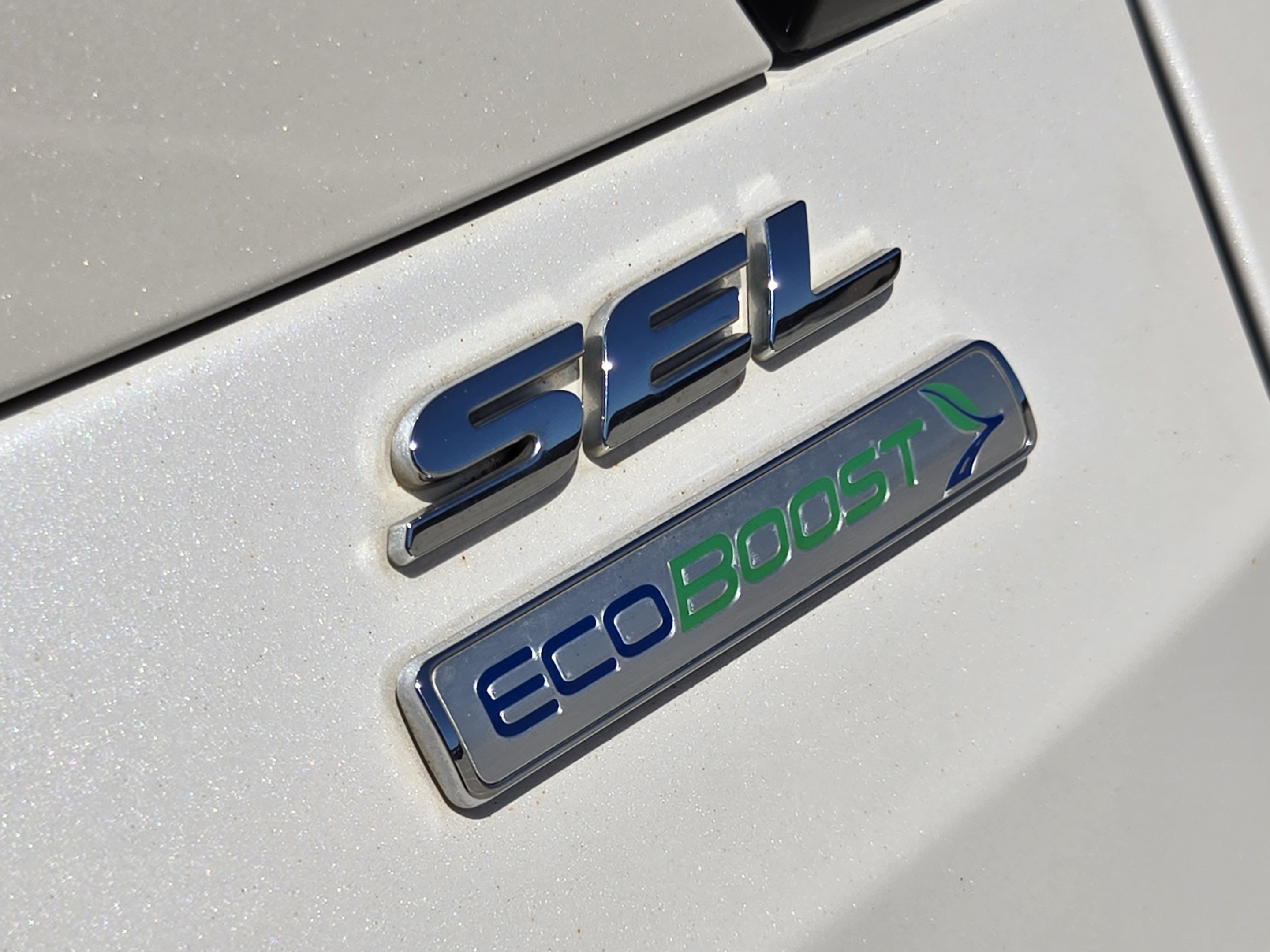 Used 2019 Ford Escape SEL FWD image 32