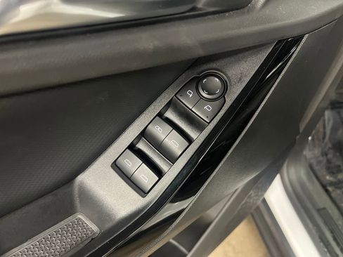 Certified 2025 Chevrolet Equinox LT image 11