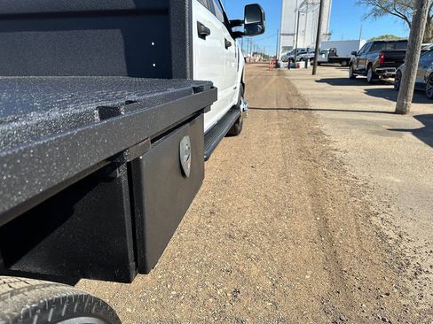 Used 2018 Ford F350 XL w/ Power Equipment Group AWD/4WD image 28
