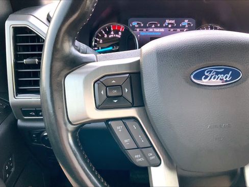 Used 2022 Ford F250 Platinum AWD/4WD image 21