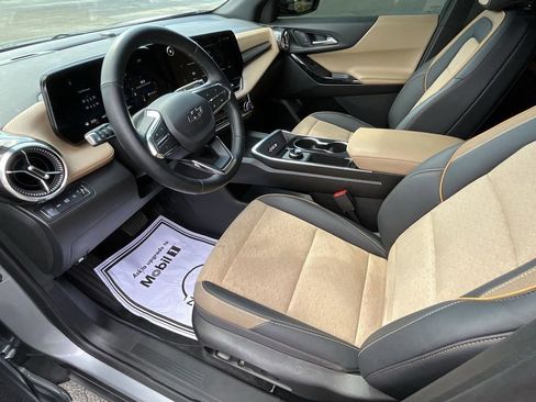 Used 2025 Chevrolet Equinox ACTIV image 39