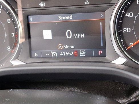 Certified 2023 GMC Acadia SLT w/ Preferred Package image 25