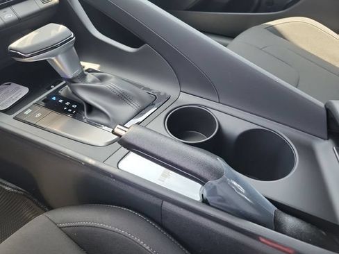 New 2026 Hyundai Elantra Sport FWD image 16