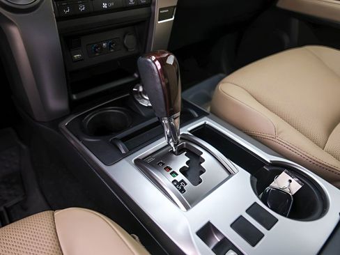 Used 2024 Toyota 4Runner Limited image 24