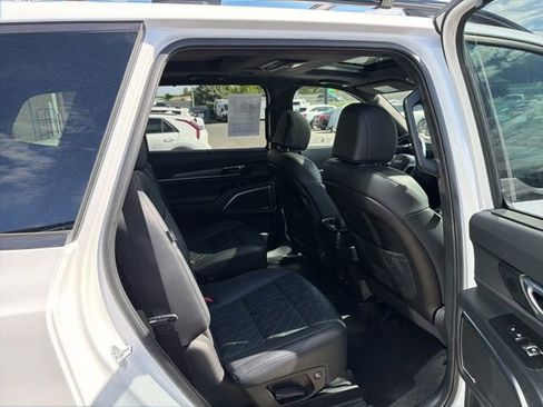 Certified 2025 Kia Telluride SX Prestige X-Line AWD/4WD image 35