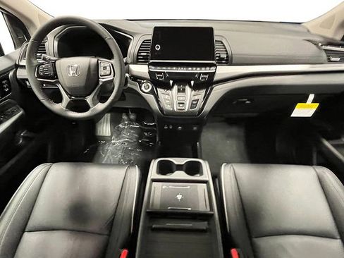 New 2026 Honda Odyssey Touring image 16
