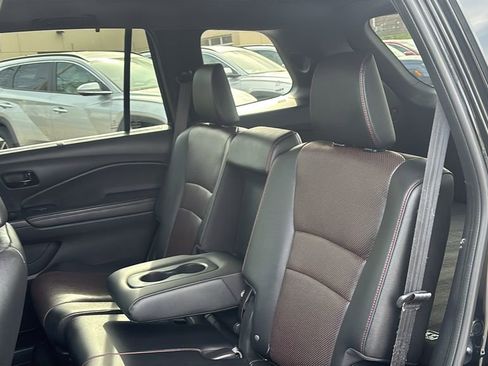 Used 2024 Honda Passport Black Edition image 27