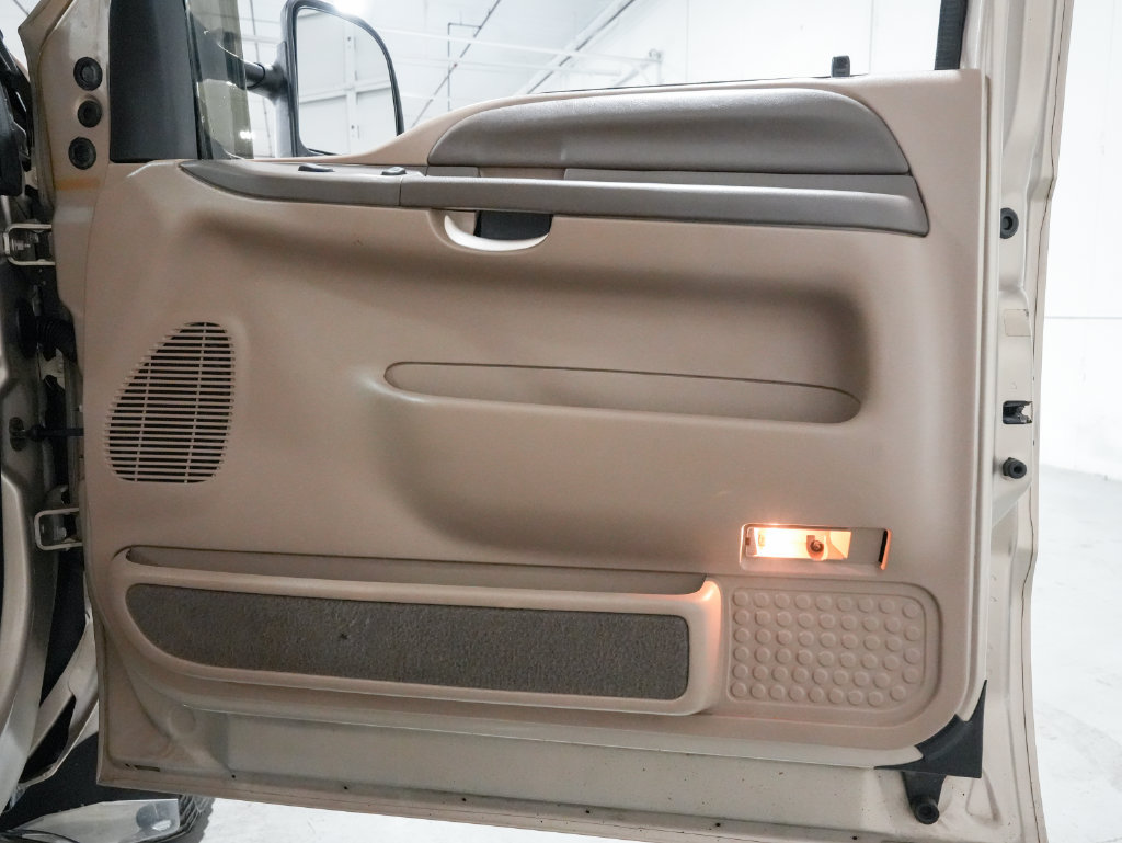 Used 1999 Ford F250 4x4 SuperCab Super Duty image 31