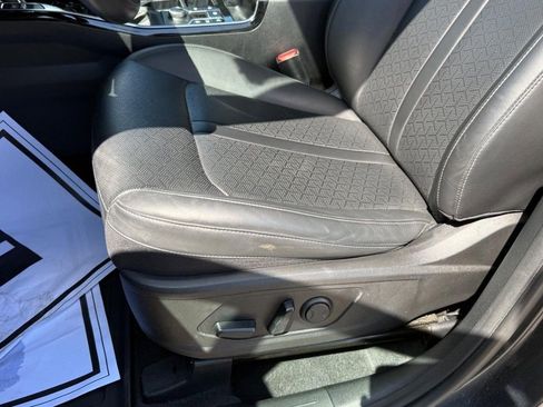 Used 2023 Kia Sorento SX AWD/4WD image 28