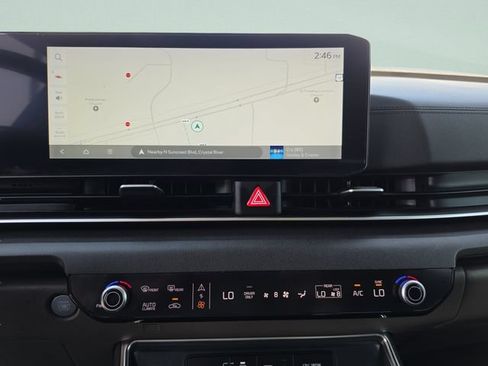 Used 2025 Kia Carnival SX FWD image 31