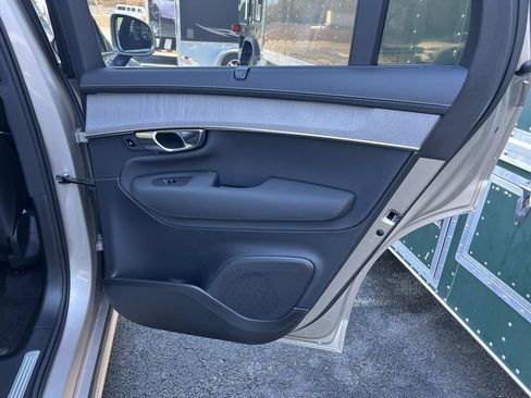 Used 2025 Volvo XC90 B6 Ultra image 21