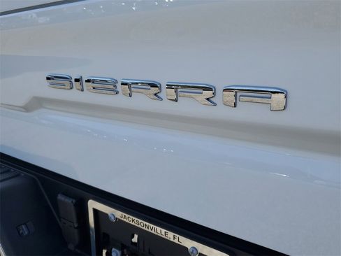 New 2026 GMC Sierra 1500 SLT w/ SLT Premium Plus Package image 9
