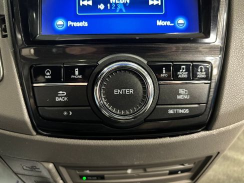 Used 2015 Honda Odyssey Touring image 25