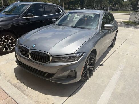 Used 2024 BMW 330i xDrive Sedan w/ Convenience Package AWD/4WD image 3