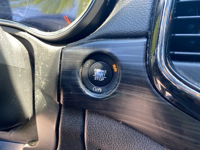 Used 2021 Jeep Grand Cherokee Laredo X AWD/4WD image 21