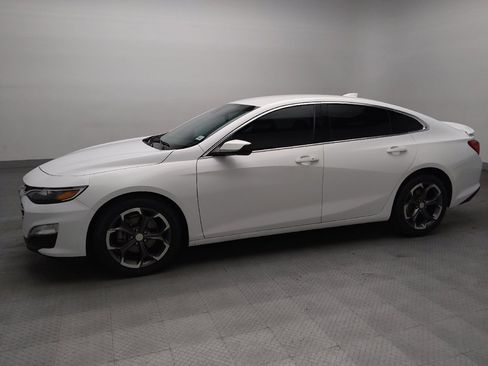 Used 2023 Chevrolet Malibu RS FWD image 2