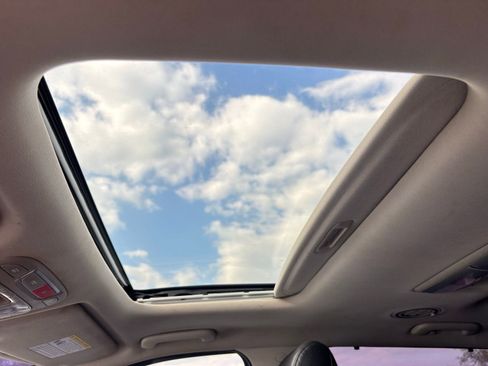 Used 2023 Kia Telluride SX image 4