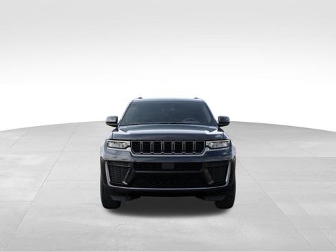 New 2026 Jeep Grand Cherokee Laredo image 6