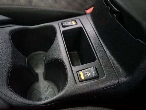 Used 2018 Nissan Rogue Sport SV image 26