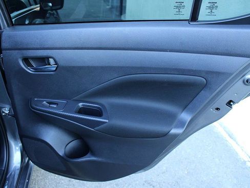 Used 2021 Nissan Versa SV image 18