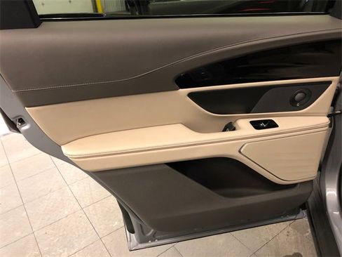 Used 2024 Lincoln Nautilus Premier w/ Equipment Group 102A image 32