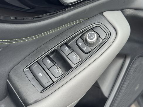 Used 2025 Subaru Outback Onyx Edition image 24