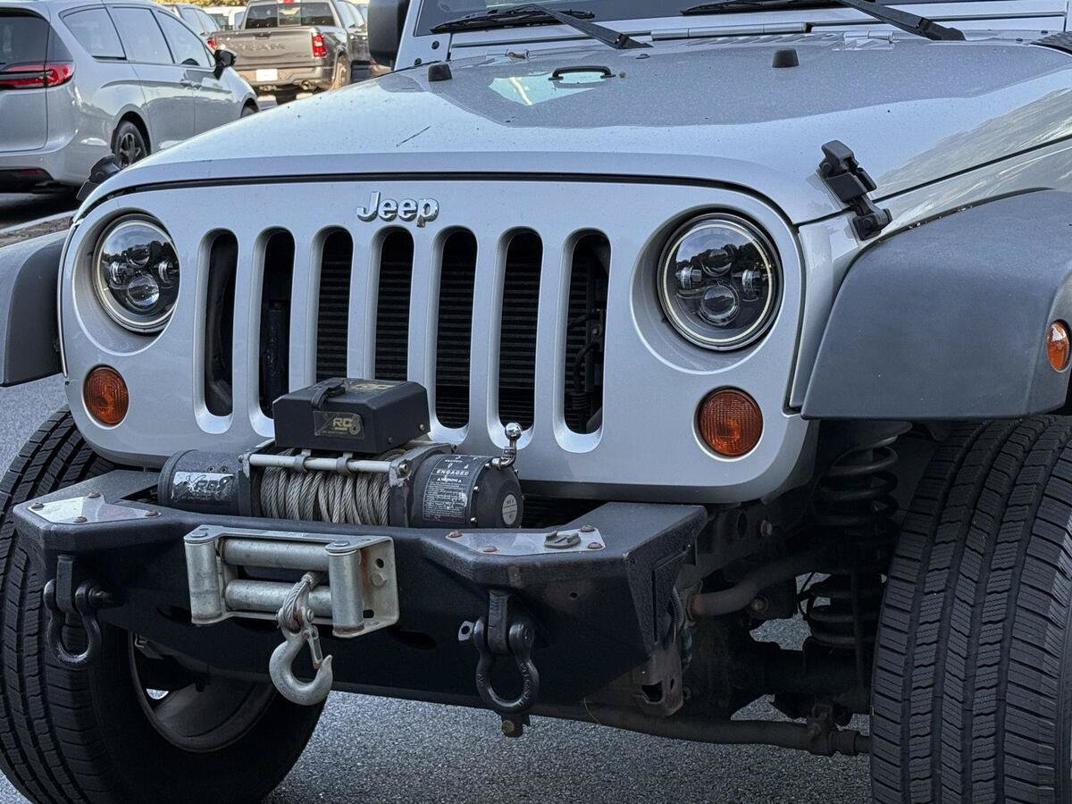 Used 2012 Jeep Wrangler Unlimited Sport AWD/4WD image 9