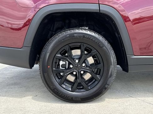 New 2026 Jeep Grand Cherokee L 2WD image 15