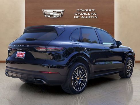 Used 2020 Porsche Cayenne E-Hybrid image 4