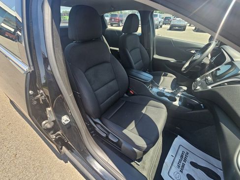 Used 2024 Chevrolet Malibu LT image 22