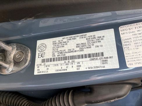 Used 2024 Ford Escape Platinum image 36