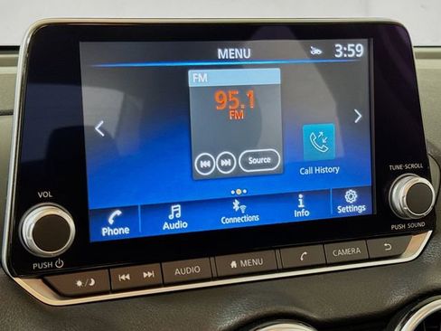 Used 2025 Nissan Sentra SV image 12