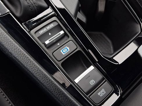 Used 2025 Honda Accord Sport image 26