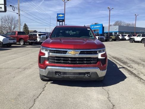 Used 2022 Chevrolet Silverado 1500 LT image 2